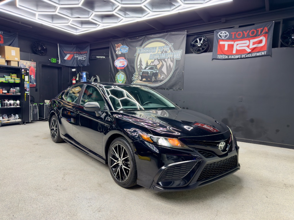 2021 Toyota Camry SE FWD