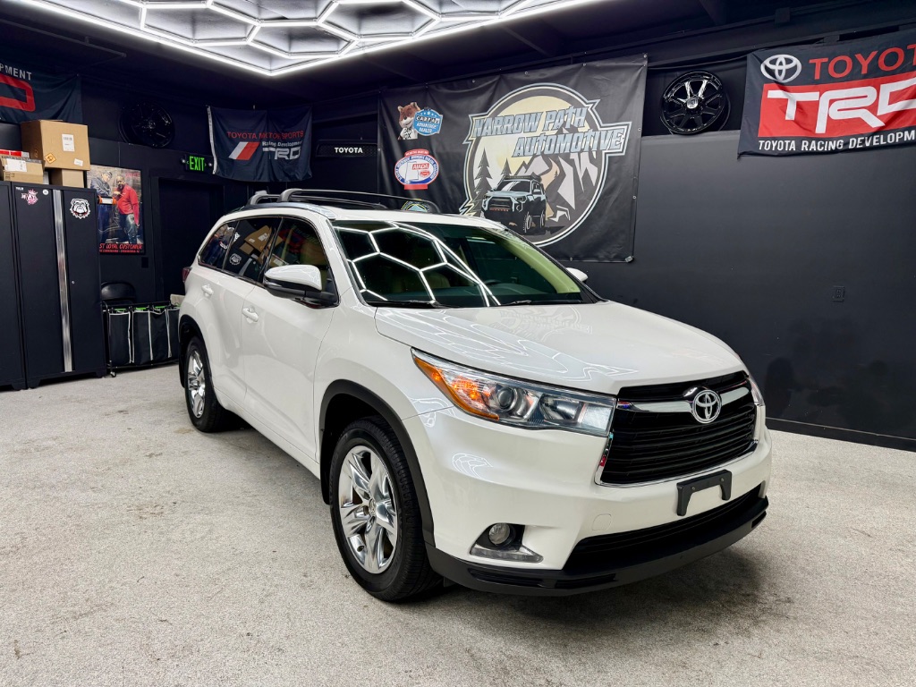 White 2015 Toyota Highlander Limited Platinum AWD SUV / Crossover All-Wheel Drive Automatic