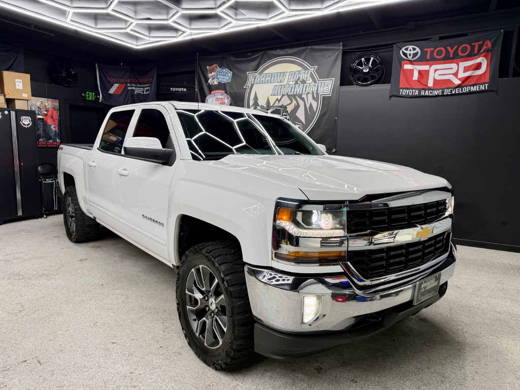 2018 Chevrolet Silverado 1500 LT Z71 Crew Cab 4WD Pickup Truck Four-Wheel Drive Automatic