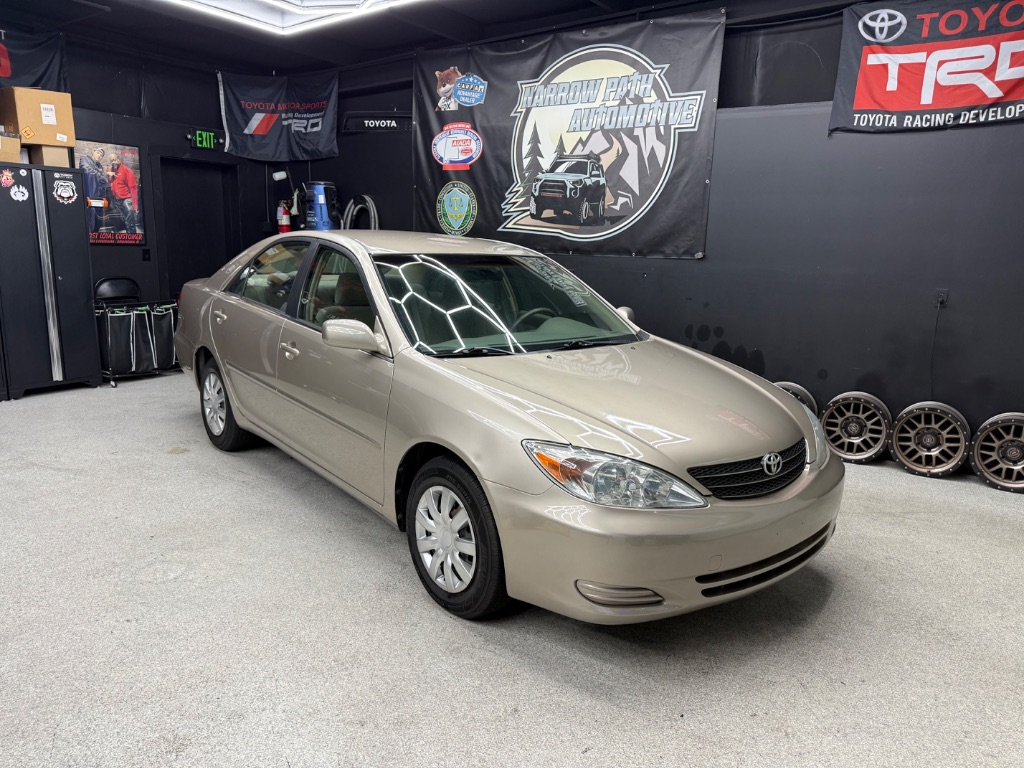 2004 Toyota Camry LE FWD