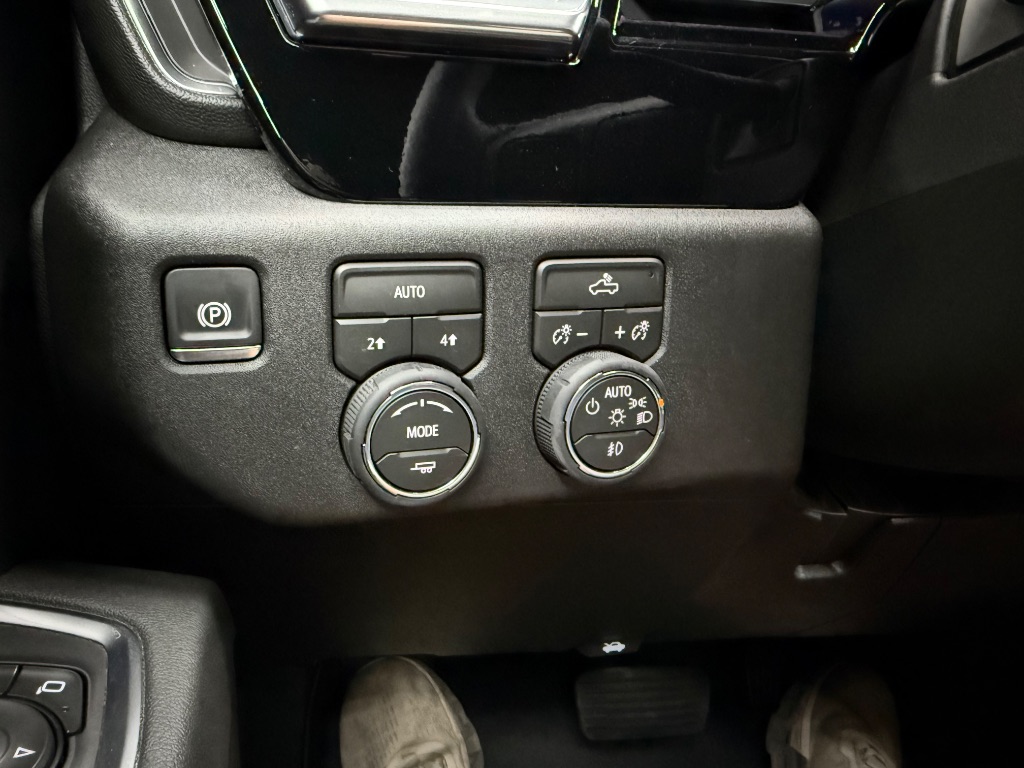 2026 Chevrolet Silverado 1500 - $46,995