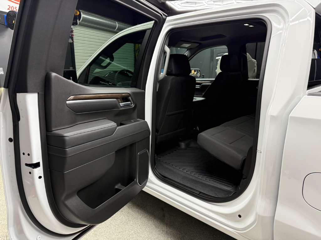 2026 Chevrolet Silverado 1500 - $46,995
