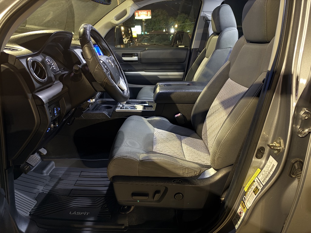 2015 Toyota Tundra - $31,995