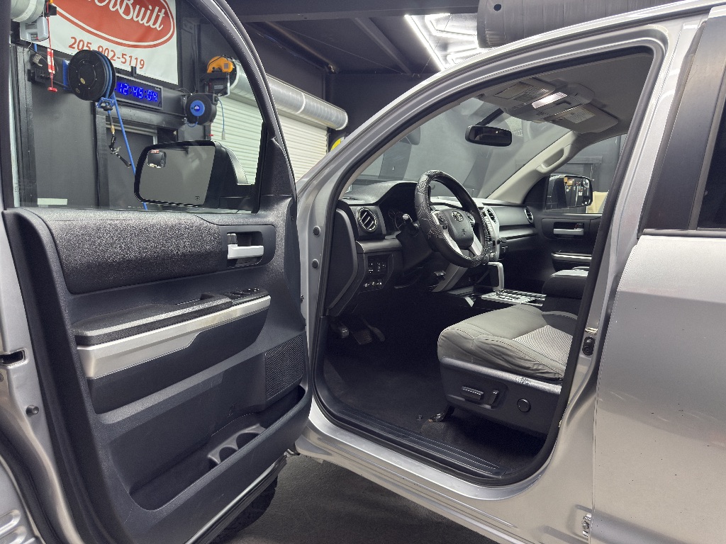 2015 Toyota Tundra - $31,995