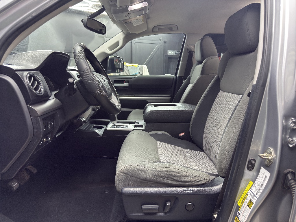 2015 Toyota Tundra - $31,995