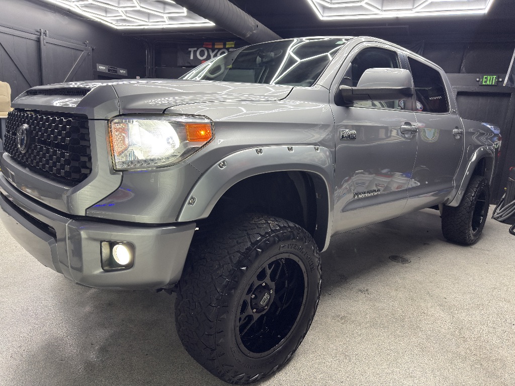 2015 Toyota Tundra - $31,995
