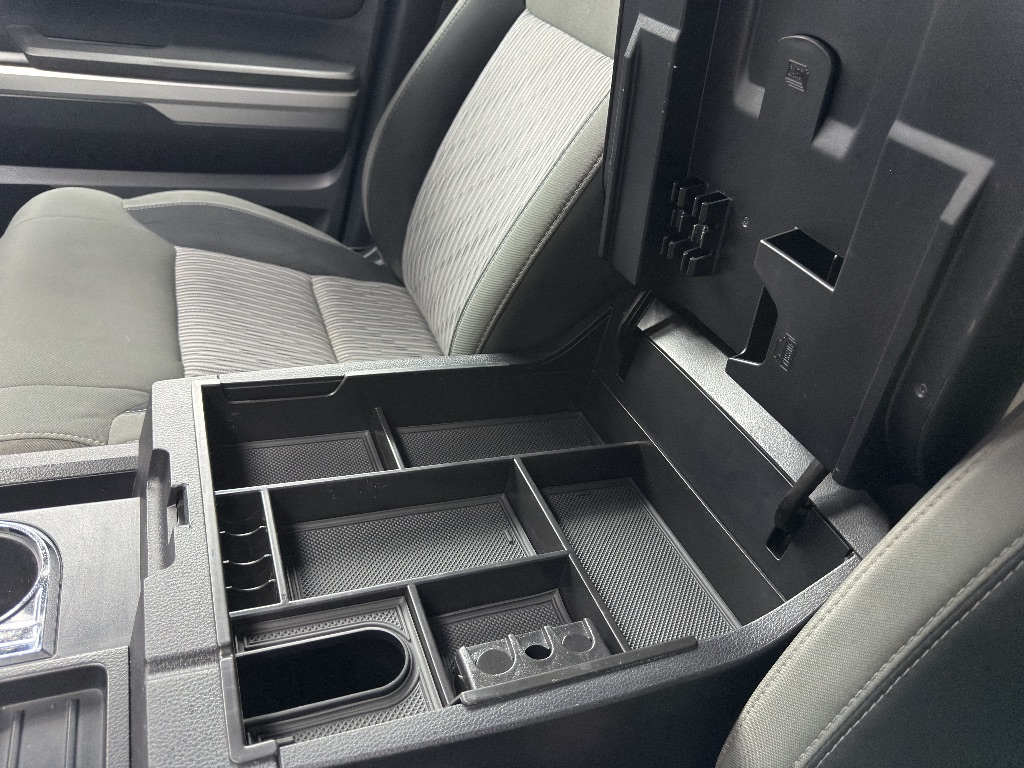 2015 Toyota Tundra - $31,995
