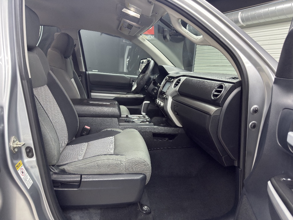 2015 Toyota Tundra - $31,995