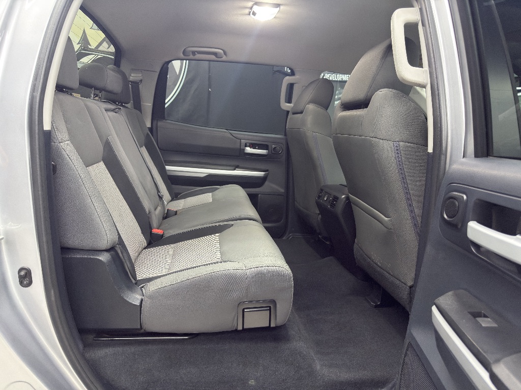 2015 Toyota Tundra - $31,995