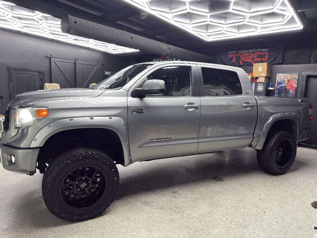 2015 Toyota Tundra - $31,995
