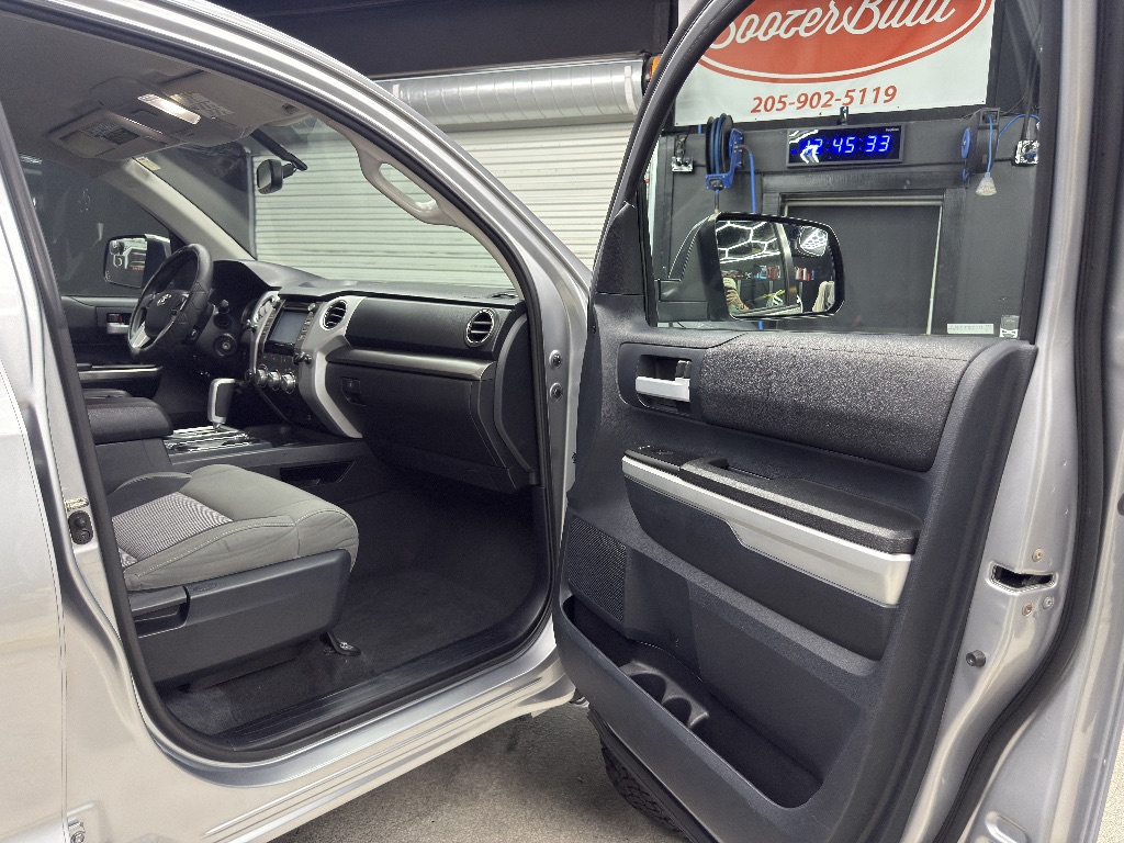 2015 Toyota Tundra - $31,995
