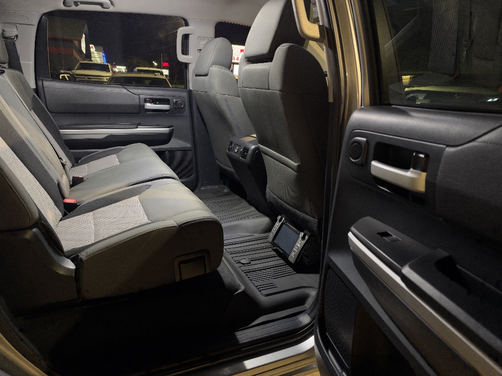 2015 Toyota Tundra - $31,995