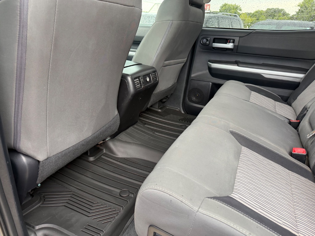 2015 Toyota Tundra - $31,995