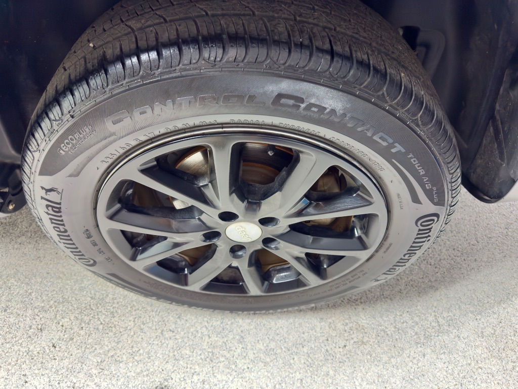 2016 Jeep Cherokee - $9,995