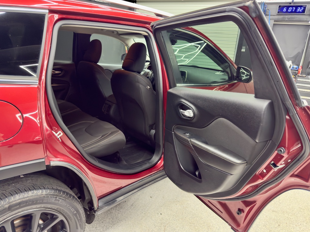 2016 Jeep Cherokee - $9,995