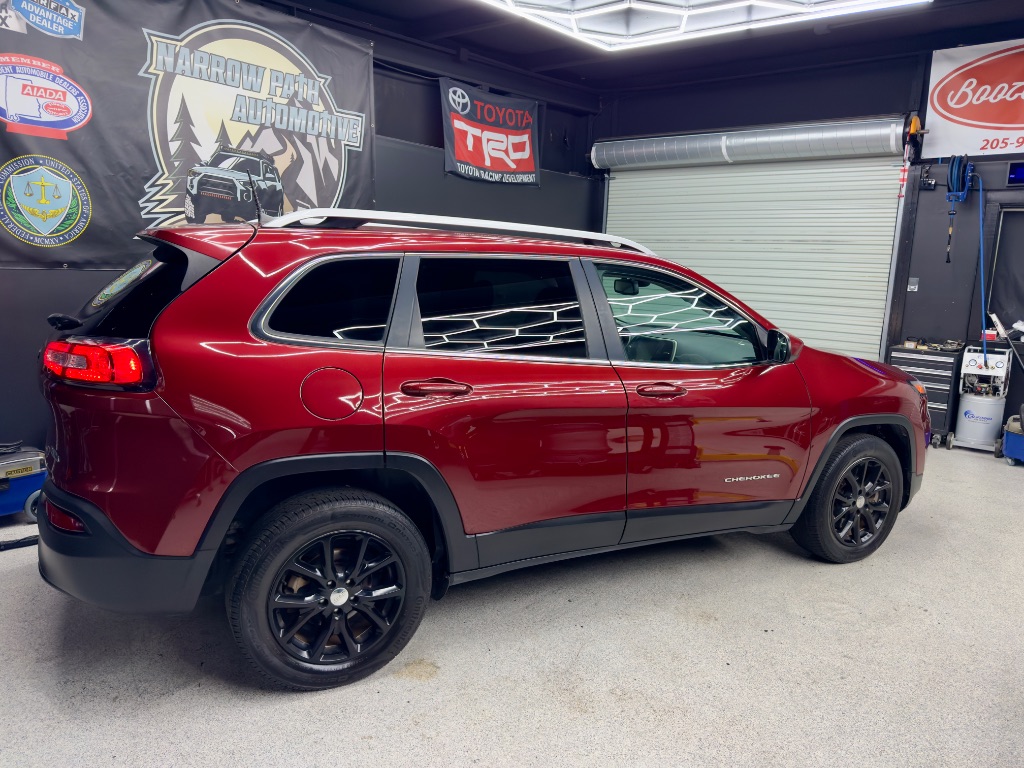 2016 Jeep Cherokee - $9,995