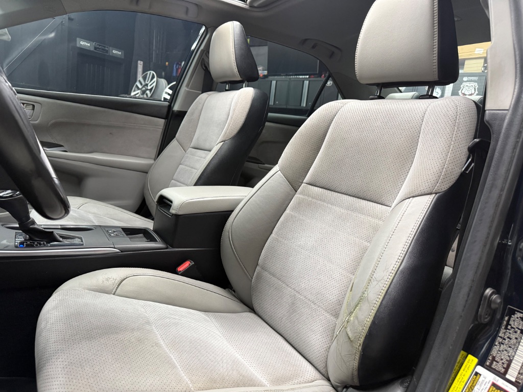 2016 Toyota Camry - $8,995
