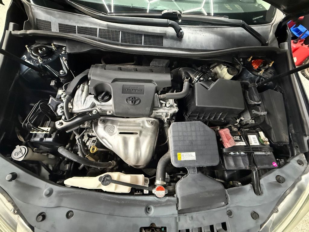 2016 Toyota Camry - $8,995