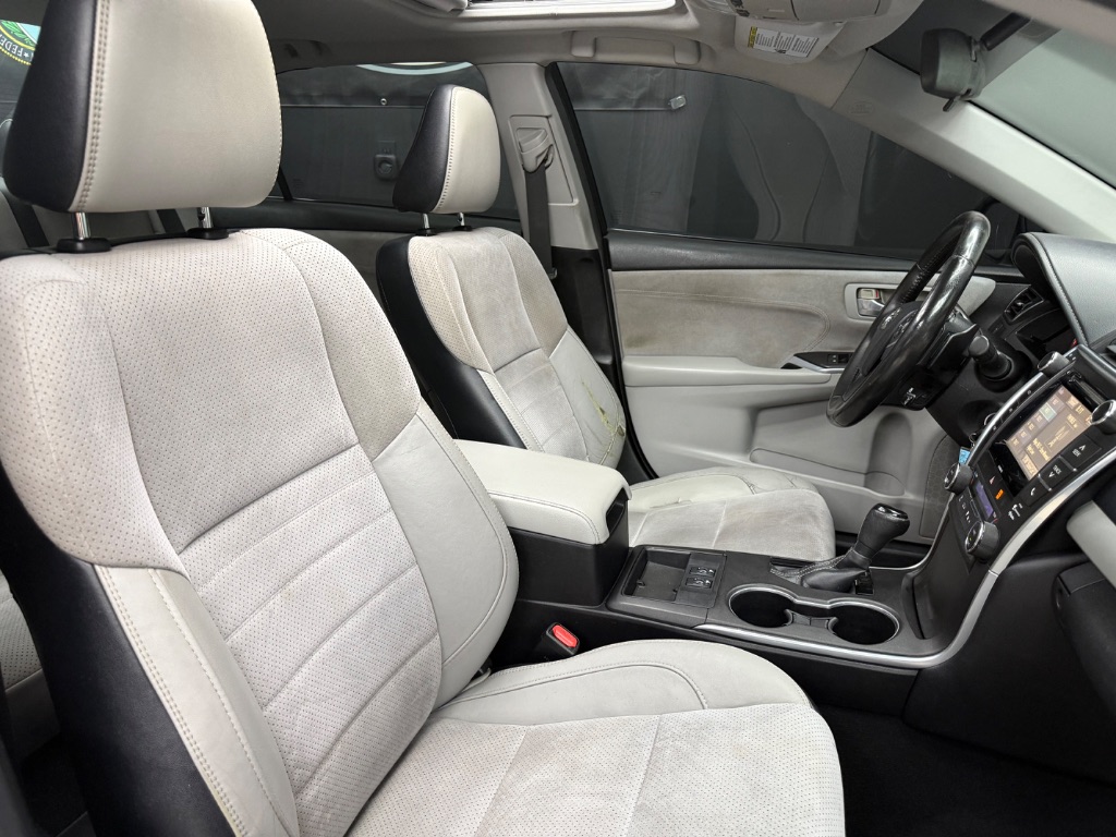 2016 Toyota Camry - $8,995