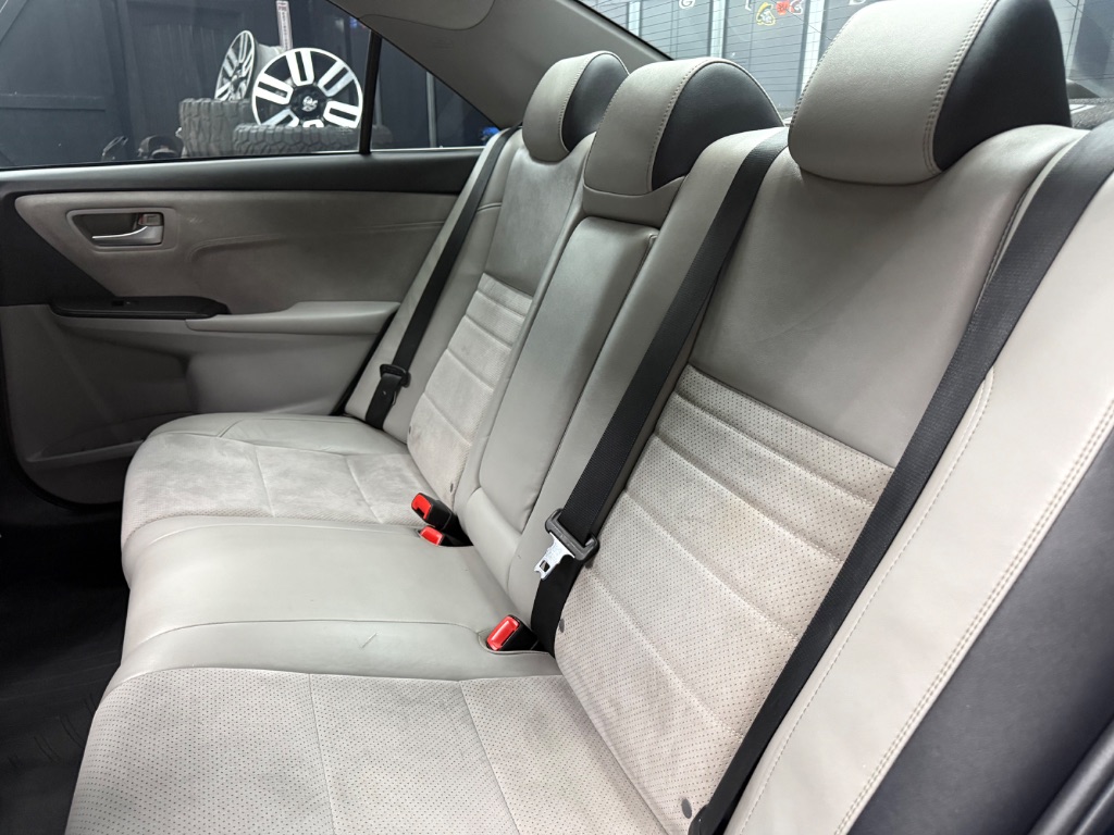 2016 Toyota Camry - $8,995