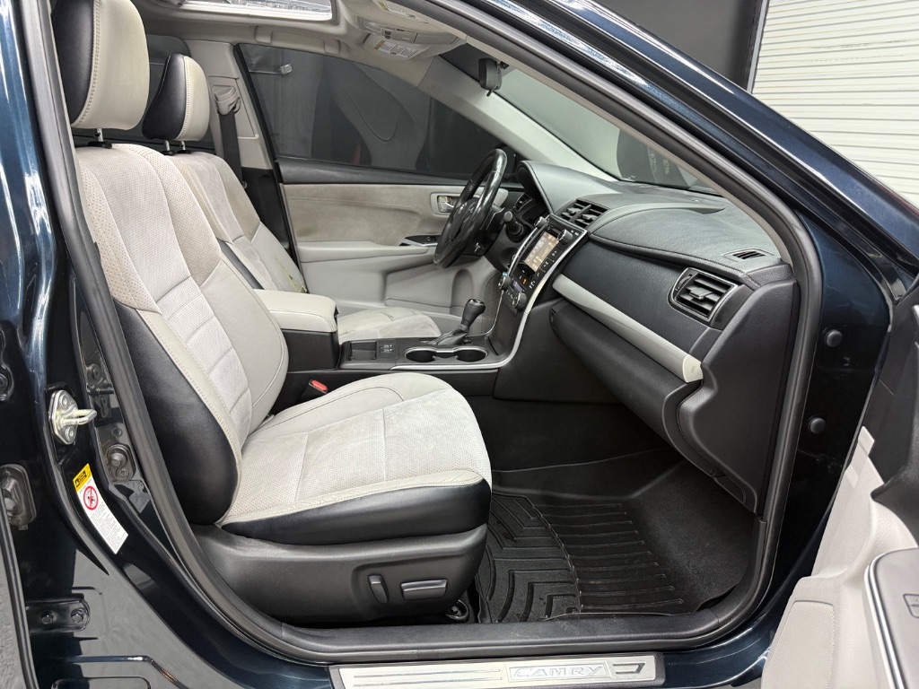 2016 Toyota Camry - $8,995