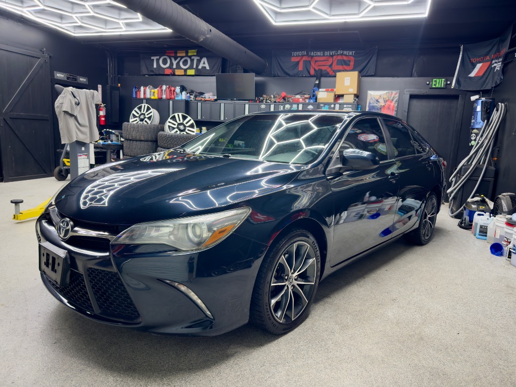 2016 Toyota Camry - $8,995