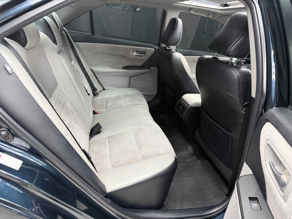 2016 Toyota Camry - $8,995