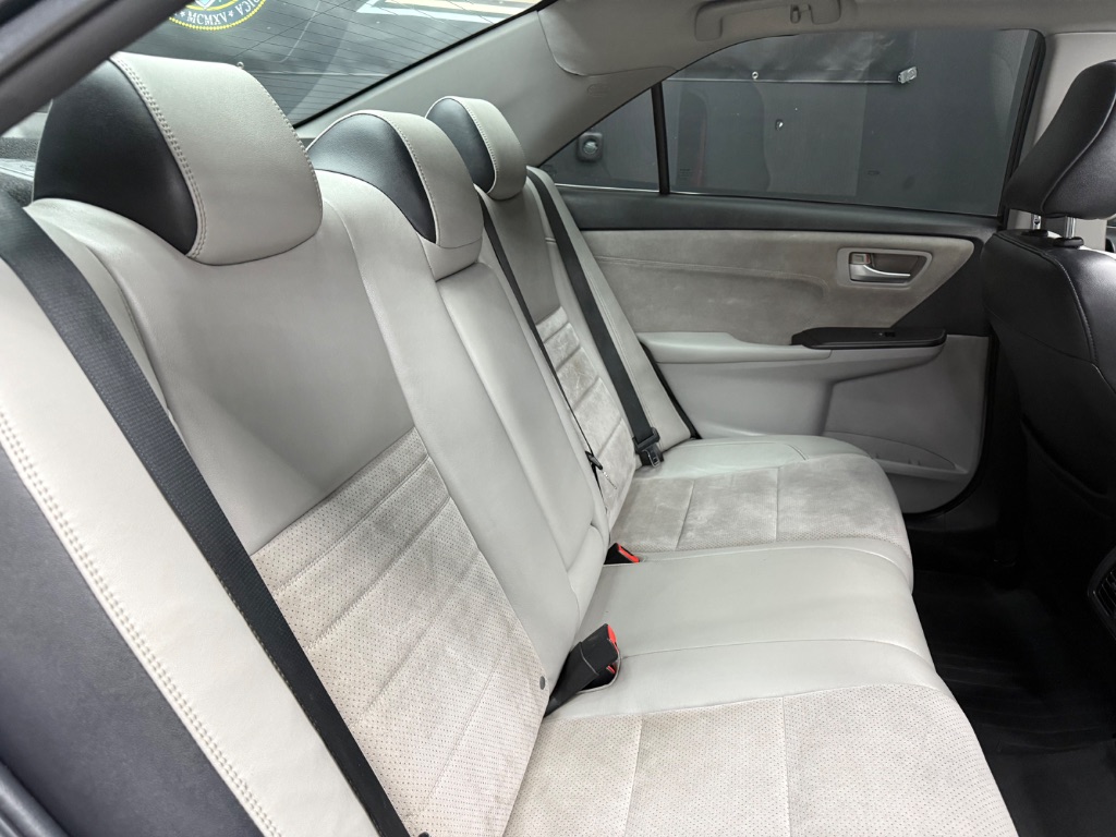 2016 Toyota Camry - $8,995