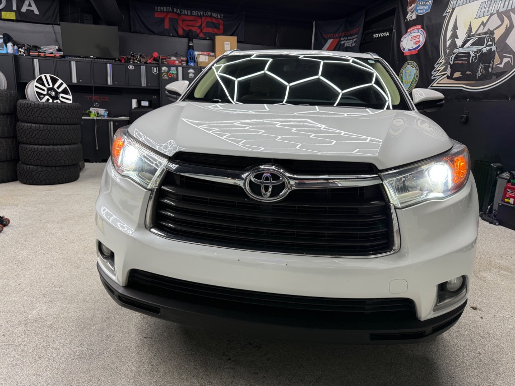 2015 Toyota Highlander - $12,995
