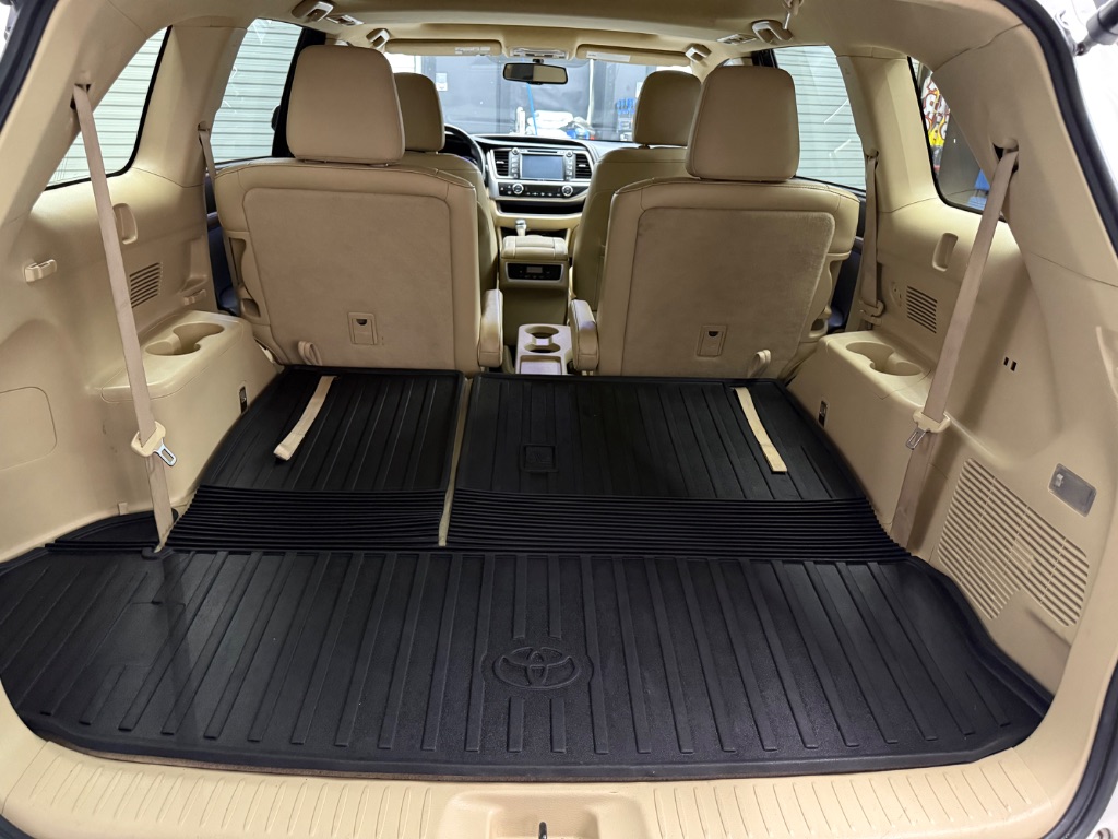 2015 Toyota Highlander - $12,995