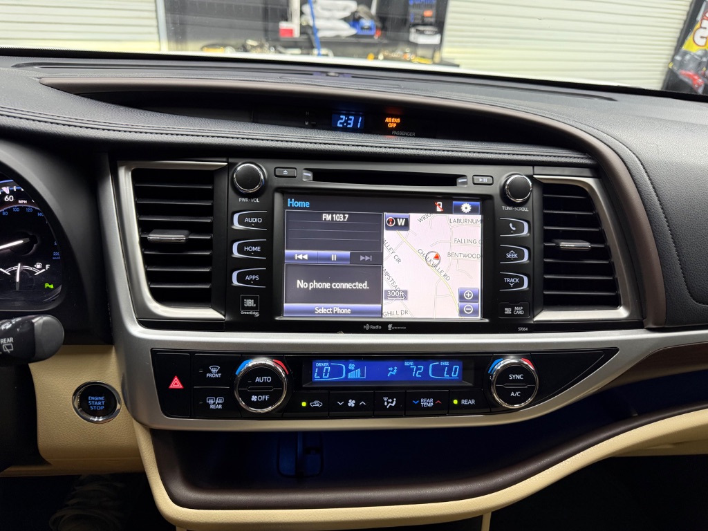 2015 Toyota Highlander - $12,995