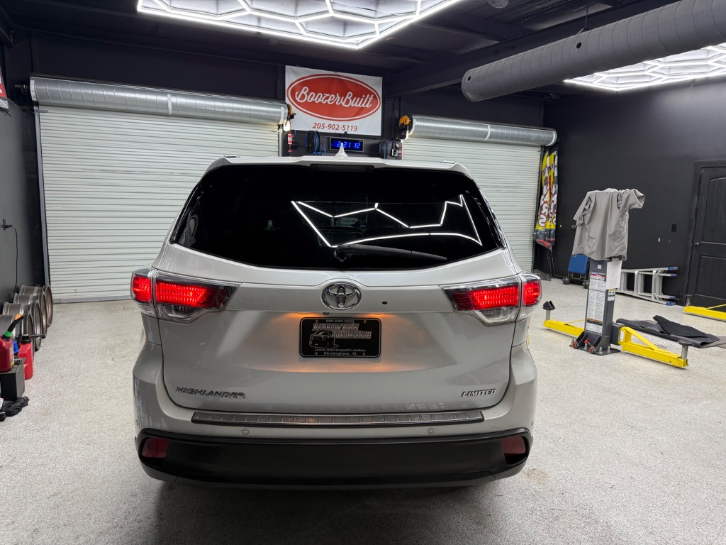 2015 Toyota Highlander - $12,995