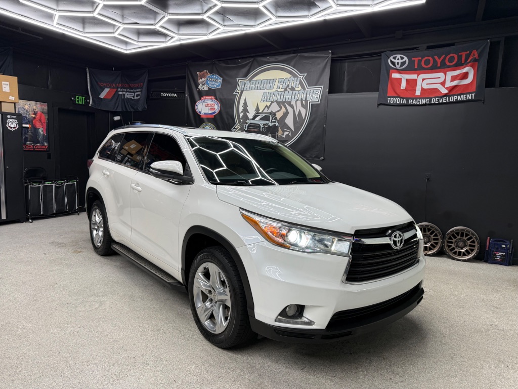 2015 Toyota Highlander - $12,995