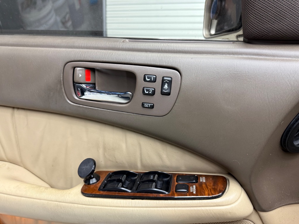 1993 Lexus LS - $9,995