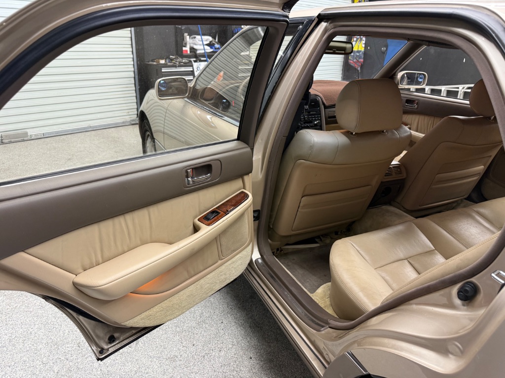 1993 Lexus LS - $9,995