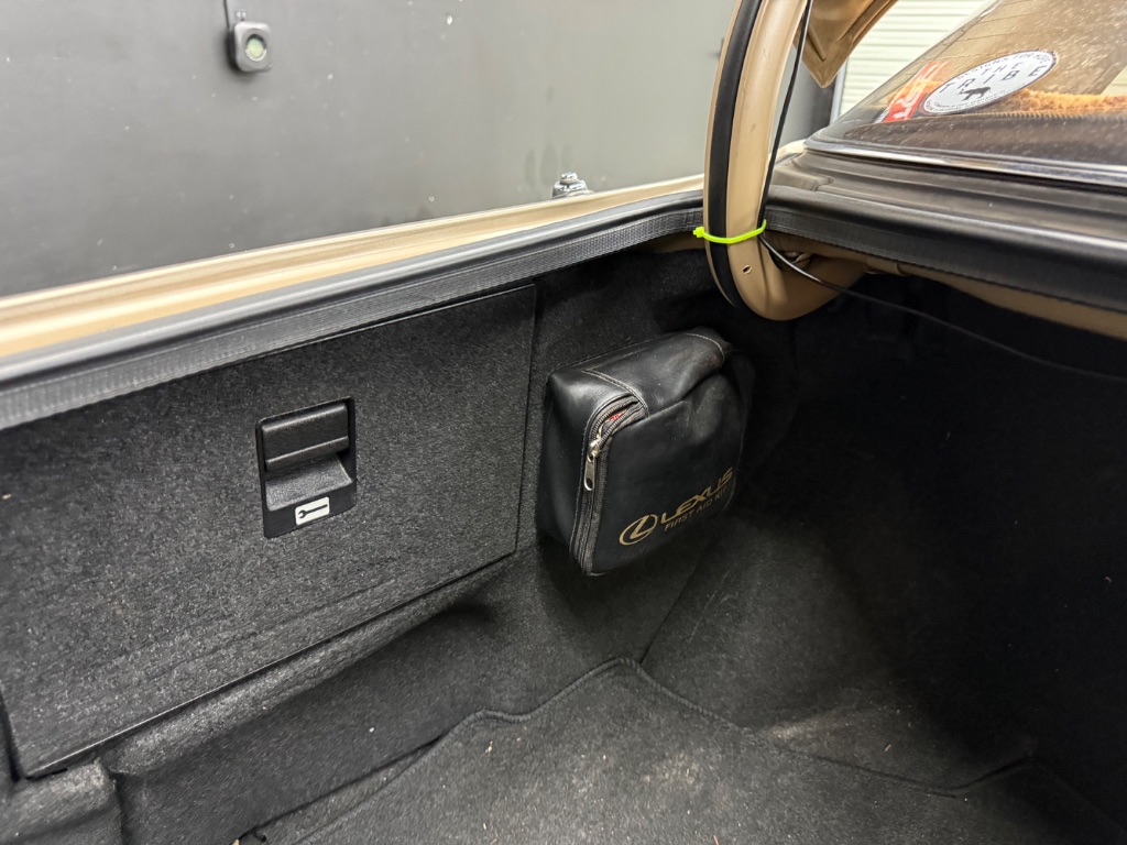 1993 Lexus LS - $9,995