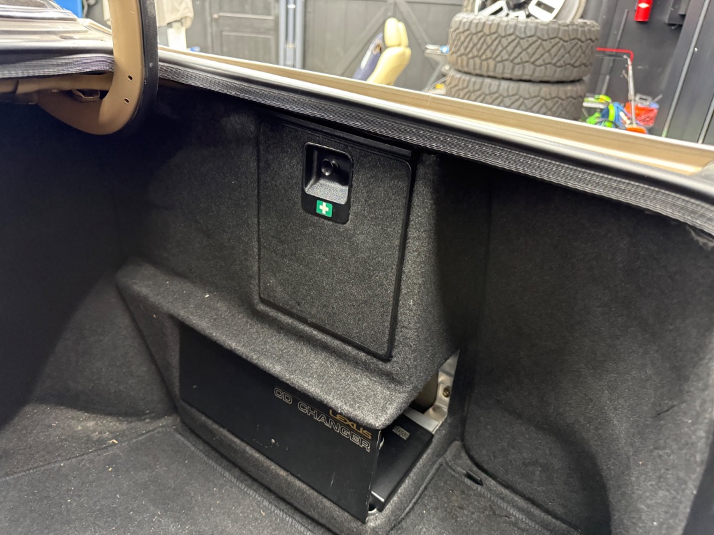 1993 Lexus LS - $9,995