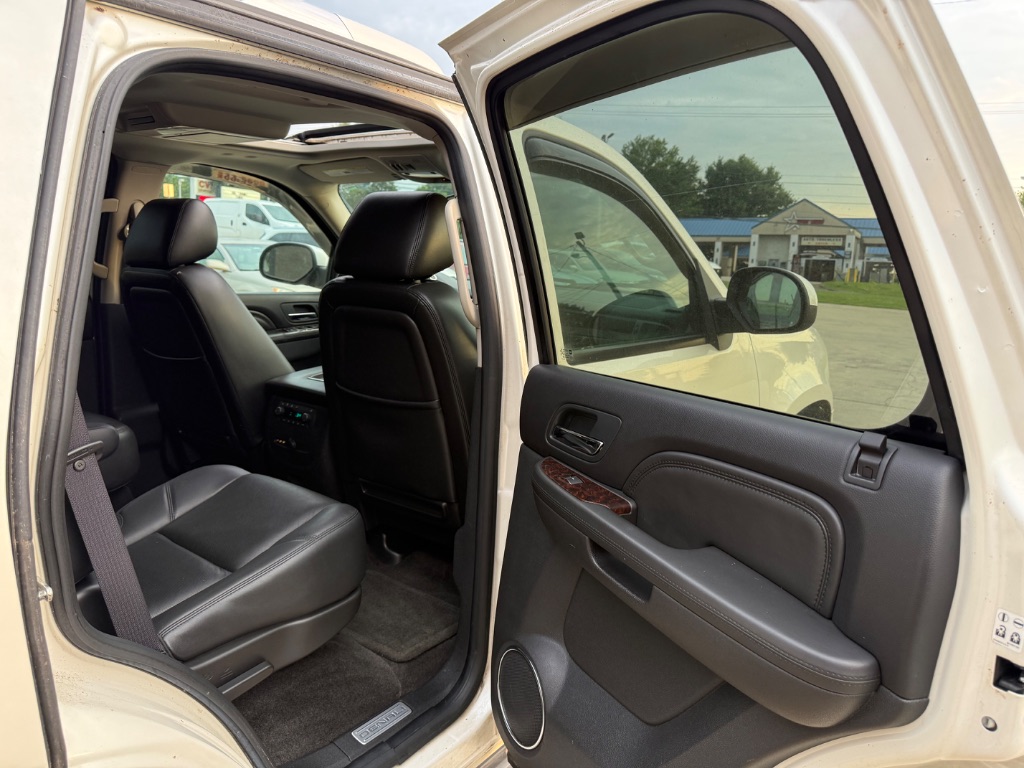 2012 GMC Yukon - $13,995