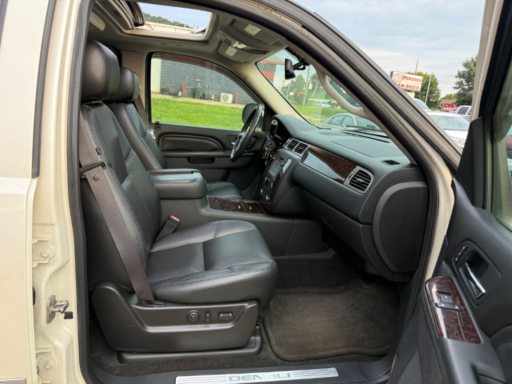 2012 GMC Yukon - $13,995
