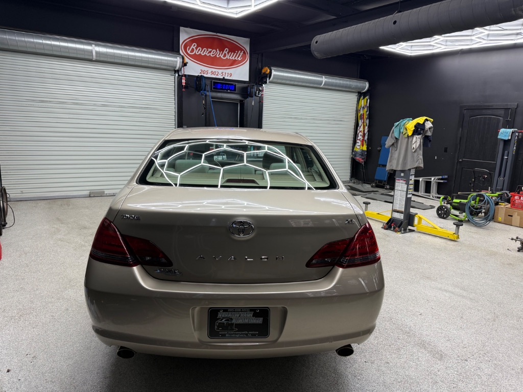 2008 Toyota Avalon - $9,995