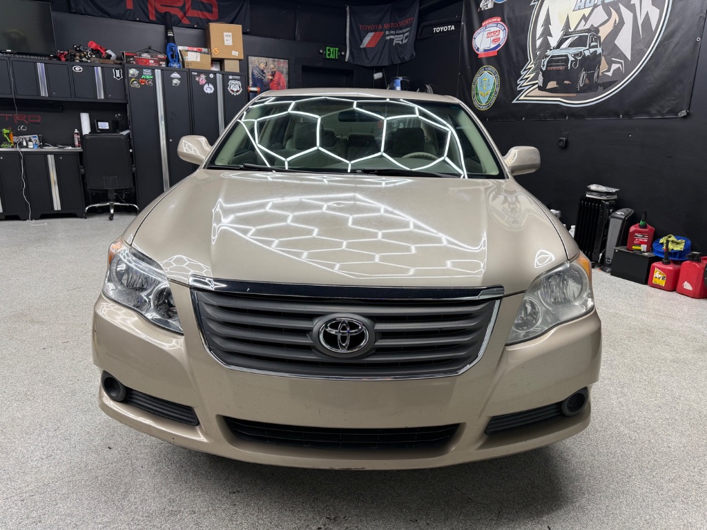 2008 Toyota Avalon - $9,995