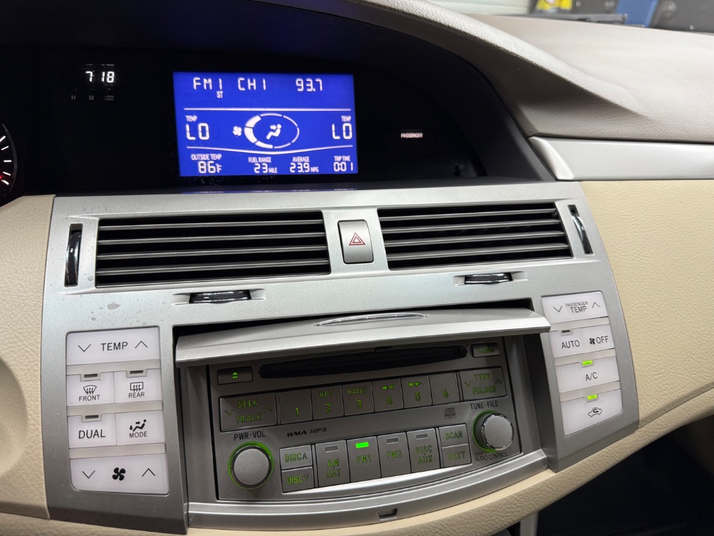 2008 Toyota Avalon - $9,995