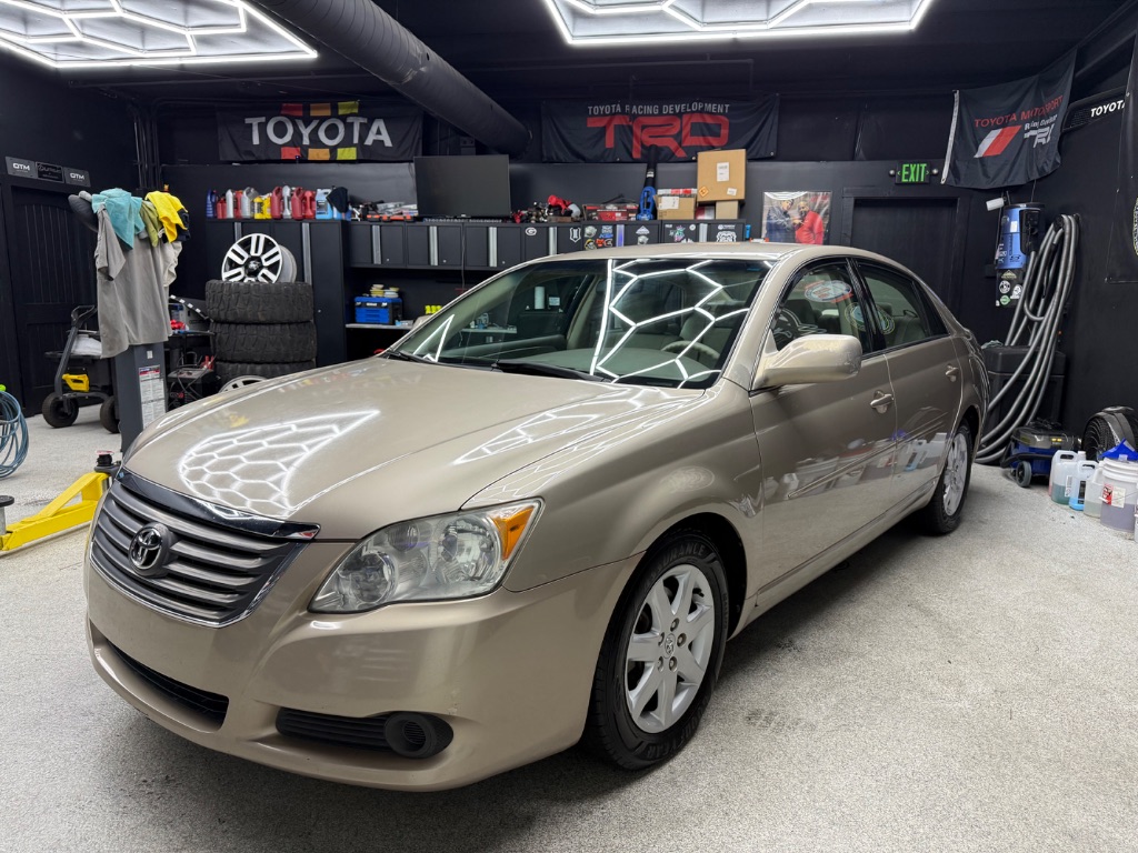 2008 Toyota Avalon - $9,995