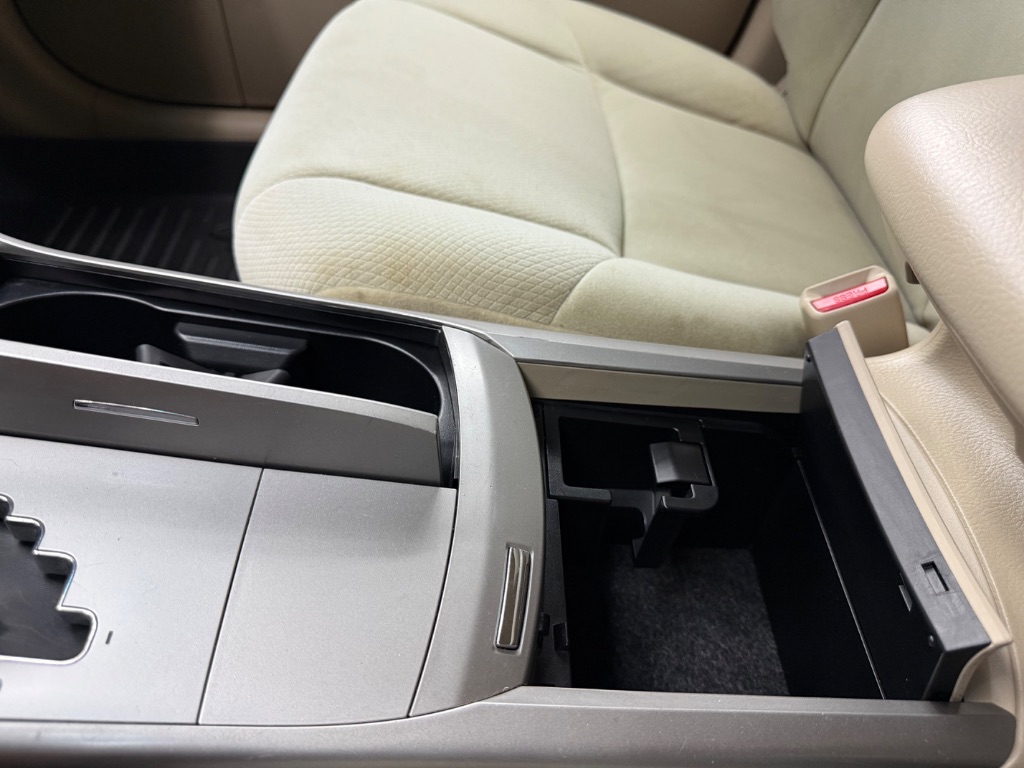 2008 Toyota Avalon - $9,995