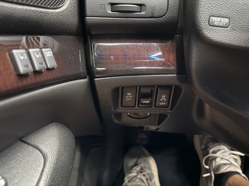 2013 INFINITI G - $12,995