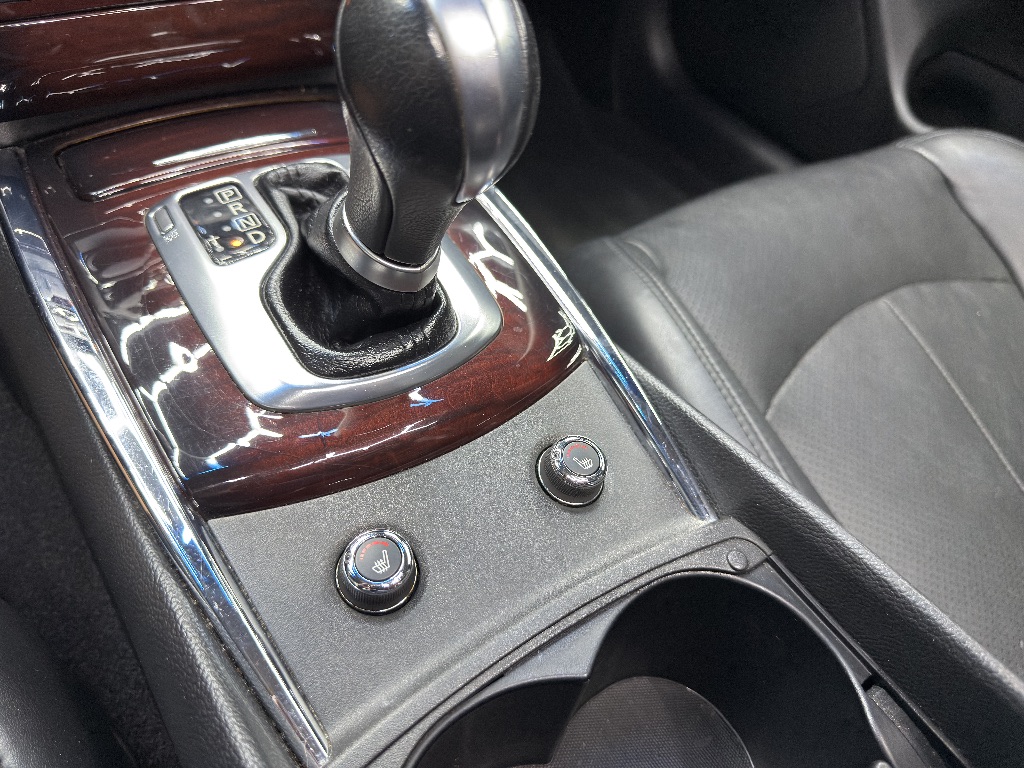 2013 INFINITI G - $12,995