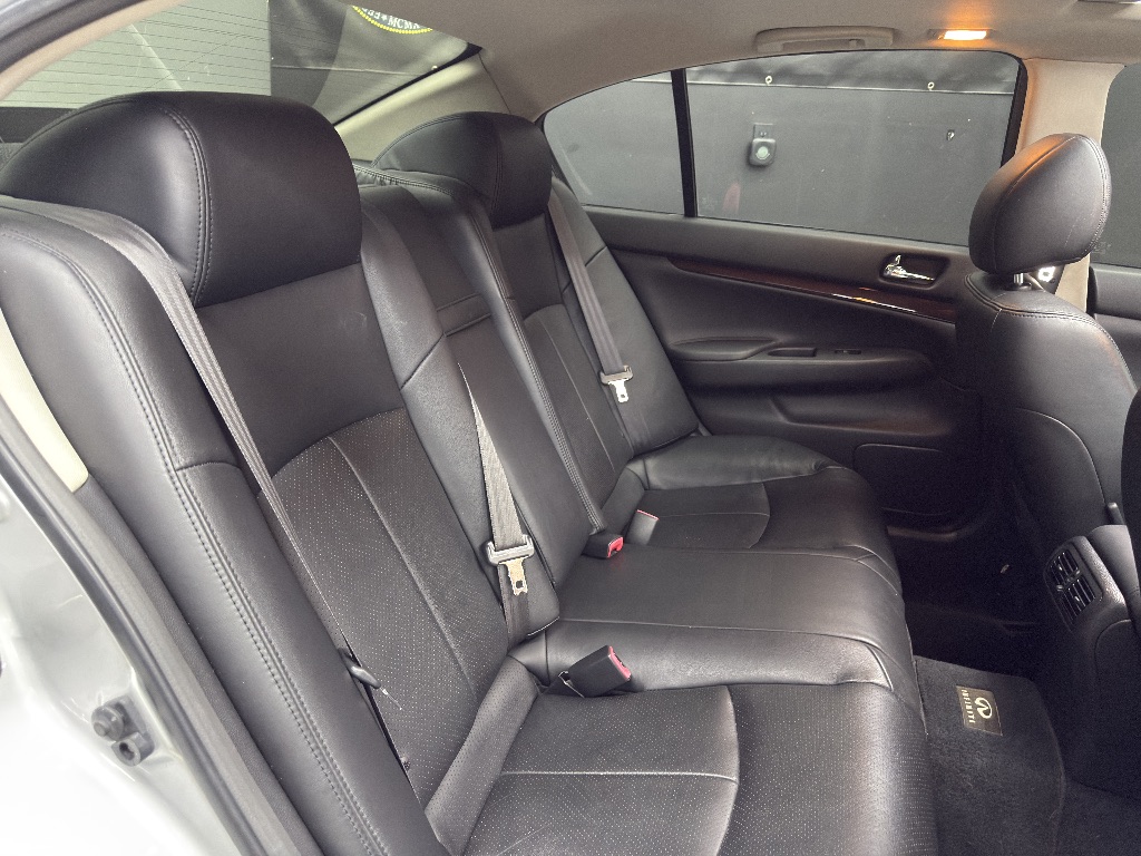 2013 INFINITI G - $12,995