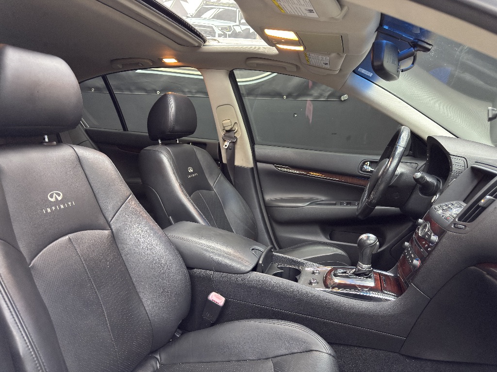2013 INFINITI G - $12,995