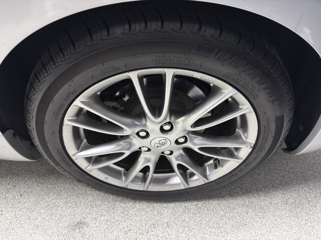 2013 INFINITI G - $12,995