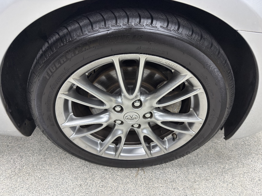 2013 INFINITI G - $12,995